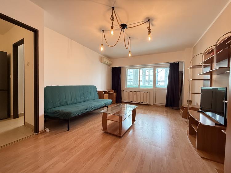 Garsoniera decomandata, 42 mp, balcon | zona Nerva Traian