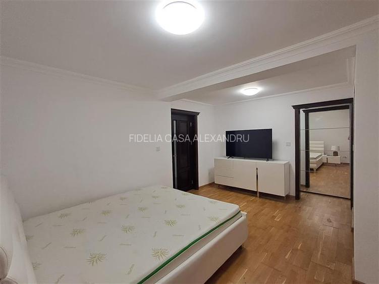 Casa cocheta de vanzare, zona centrala Tg. Cucu - Podul de Fier - 11