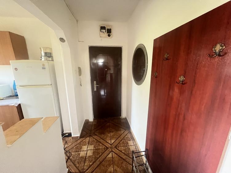 De-Inchiriat-Apartament-2-Camere-Parcare-Tractorul