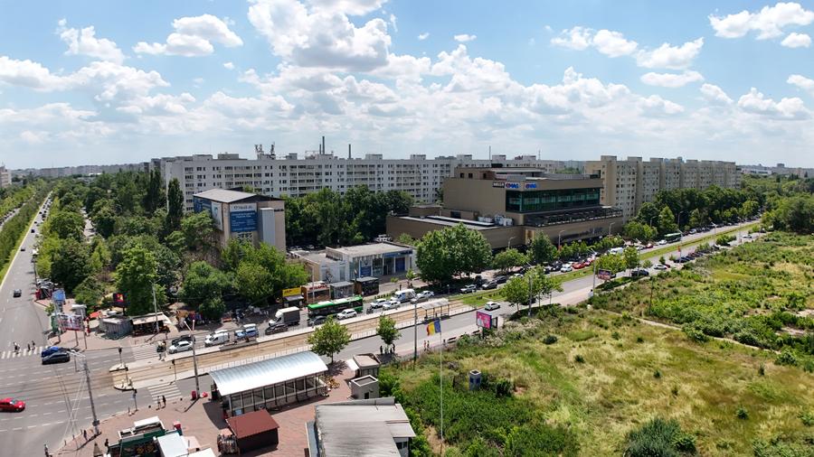 2 camere  Titan – vedere liberă spre PARC, metrou Titan la 3 min.
