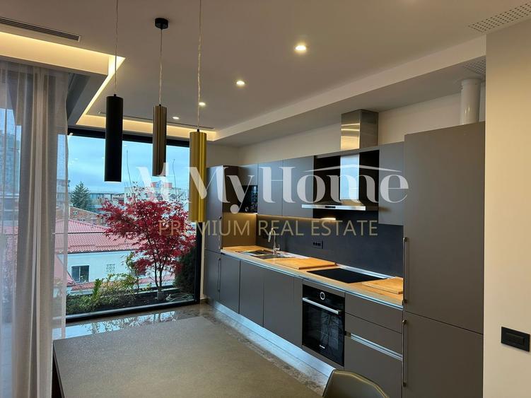 Penthouse SUPERB cu 4 camere, finisaje si mobilier PREMIUM, terase, parcare