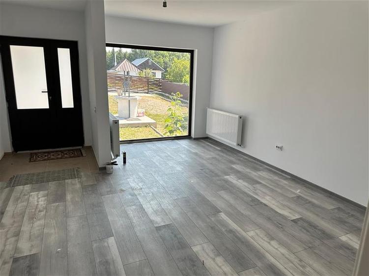 Casa 3 camere, Poiana cu Cetate