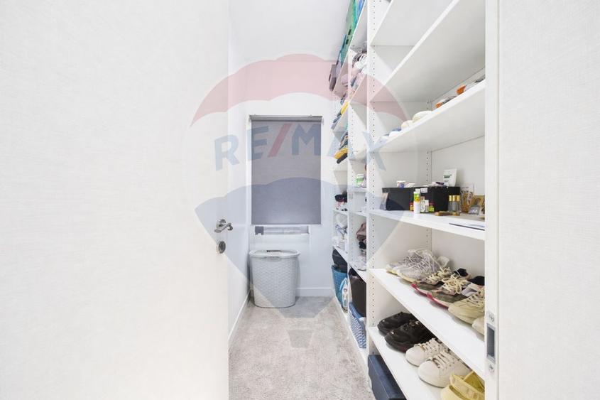 Apartament de vanzare - 3 camere 102mp + Terasa cu foisor 45mp
