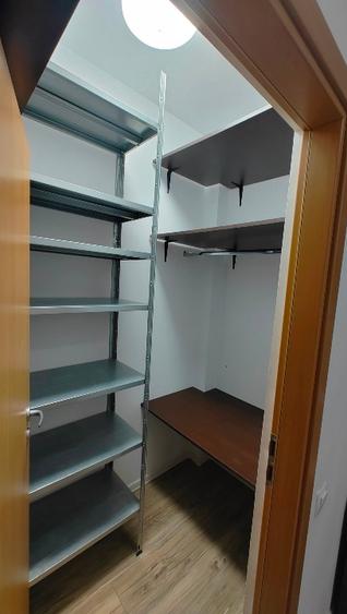 DIRECT PROPRIETAR vand Ap. 2 camere in zona Pta. M. Viteazu + parcare privat