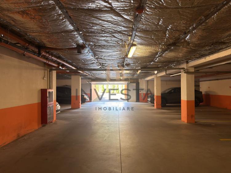 Apartament 2 camere, parcare inclusa etaj intermediar, Andrei Muresanu