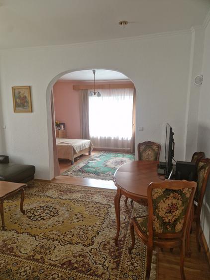 Casa vânzare zona str Lupeni
