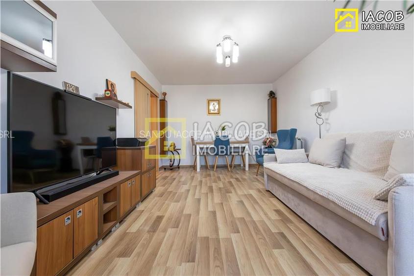 Apartament 3 camere decomandate, central,str. 9 Mai Bacau - 7