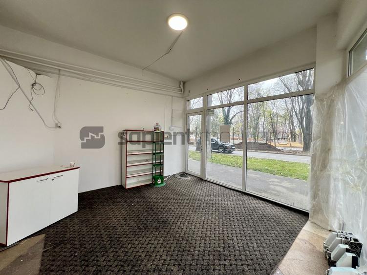 Sapient | Spațiu comercial _ Piața 22 Decembrie, Oradea