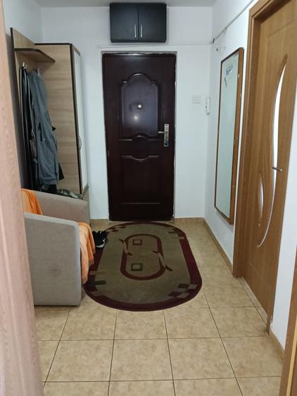 Apartament 3 camere zona 1 Decembrie 1918