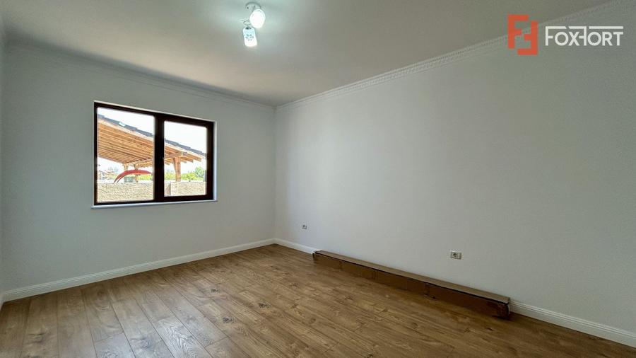 Casa individuala cu 4 camere, 130 mp utili - zona Ghiroda
