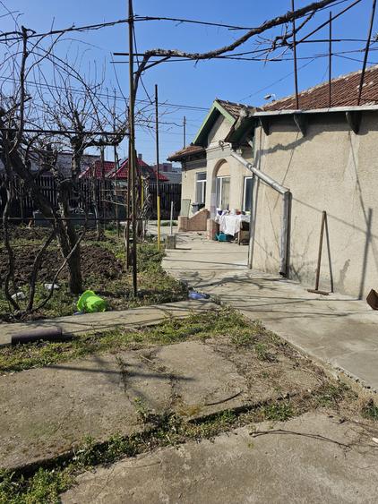 CASA 4 CAMERE - BRATIANU