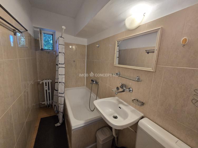 INCHIRIERE GARSONIERA moderna  in Ploiesti, zona Baraolt