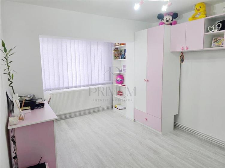 LIPOVEI - 3 CAM - DECOMANDAT - CT PROPRIE/CLIMA - BLOC ANVELOPAT - ZONA EXCELENT