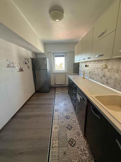 De vânzare apartament 3 camere 76 MP la cheie