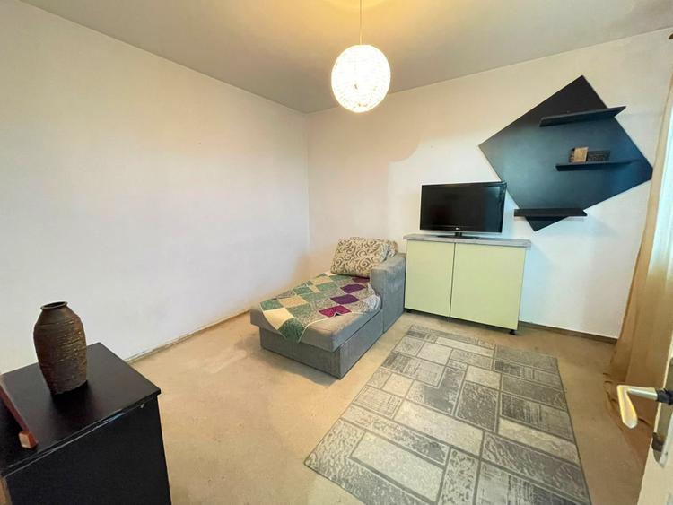 Apartament 2 camere-Cantemir-Podu Ros-etaj intermediar