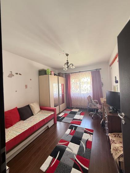 Apartament de vânzare –Spatios 62mp-Pret 82000 €
