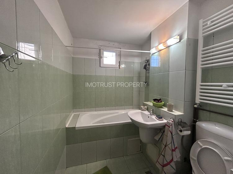 Apartament 4 ncamere de inchiriat, Micalaca - 9
