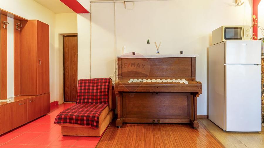 Apartament de vanzare, 2 camere, Str. Florilor Nr.186, Floresti