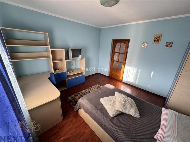 CASA  DE VANZARE BOTARLAU - 32