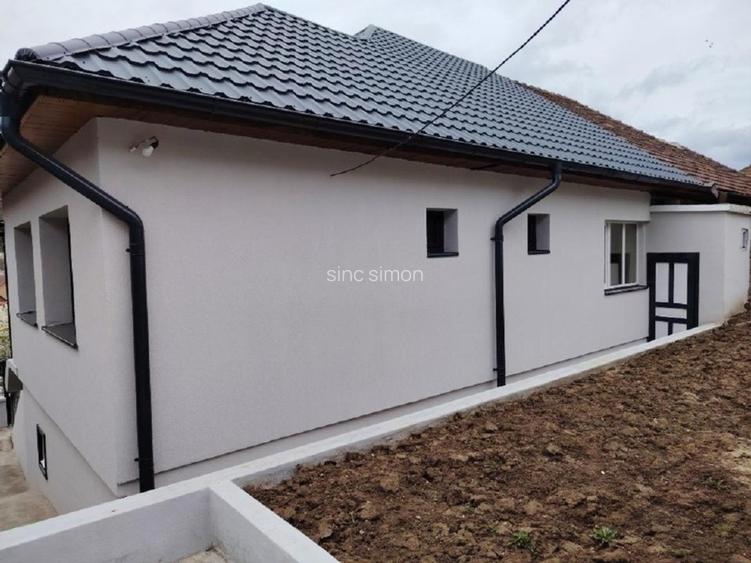 Casă complet renovată 2026 3 dormitoare 3 băi  în Hunedoara - 9