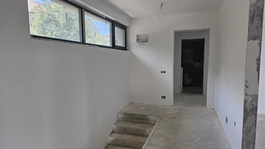 Casa cu garaj pentru 2 masini, strada asfaltata, priveliste superba, Feleacu