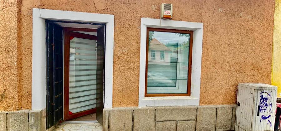 Închiriere spațiu comercial – Strada Lungă nr 122, Brașov