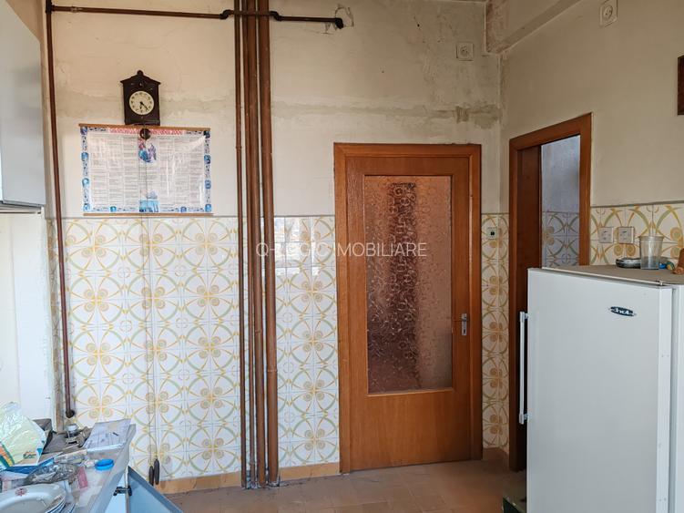 Apartament 5 camere pozitie deosebita zona Colinei - 19