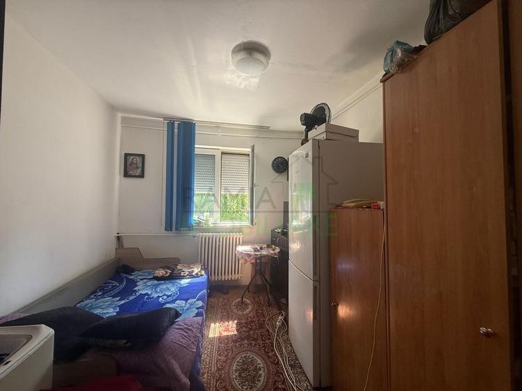 Cameră de Cămin | Aleea Violetelor | 10 mp | Bloc Izolat