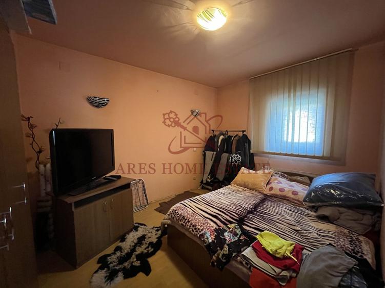 Casă individuală P+1+pod, pe piloni cu panouri solare