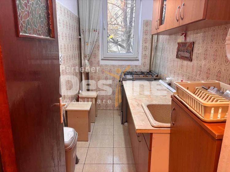 Apartament 2 camere, decomandat ,sector 6