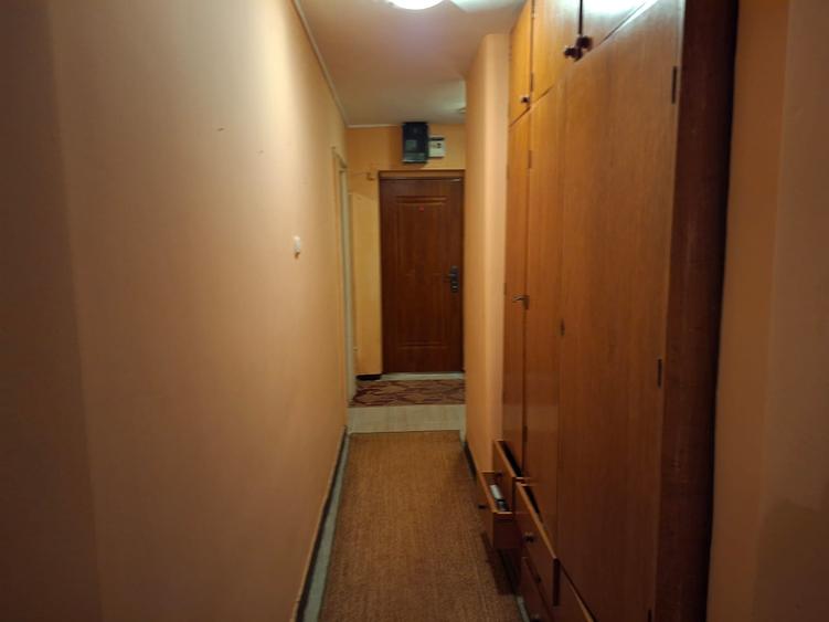 De vanzare apartament 3 camere confort 1 in Dambu