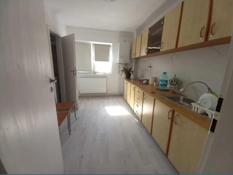 Vanzare apartament 2 camere complet renovat