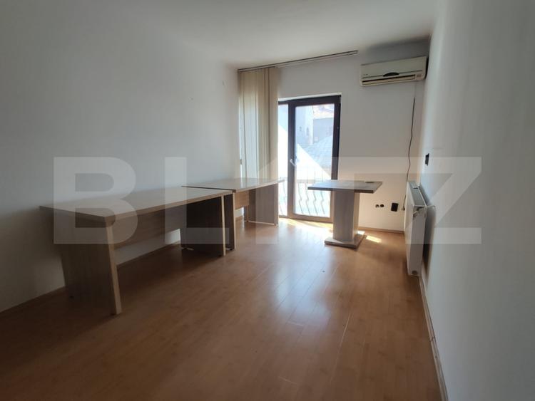 Inchiriere spatiu de birou, 22 mp - Central
