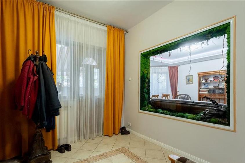 Casa deosebita cu facilitati premium in Tatarasi, Iasi – Eleganta, confort si in