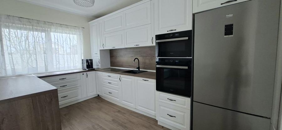 Casa la prima inchiriere cu 3 camere