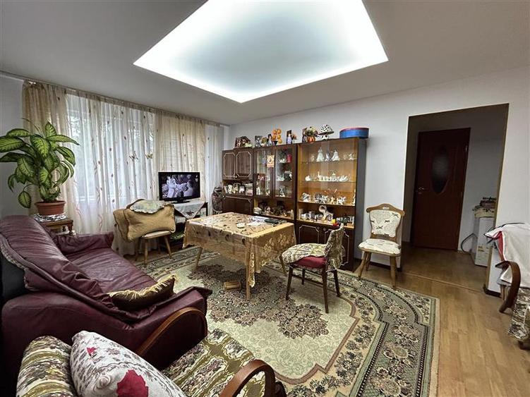 Zona Ura - Apartament cu 3 camere