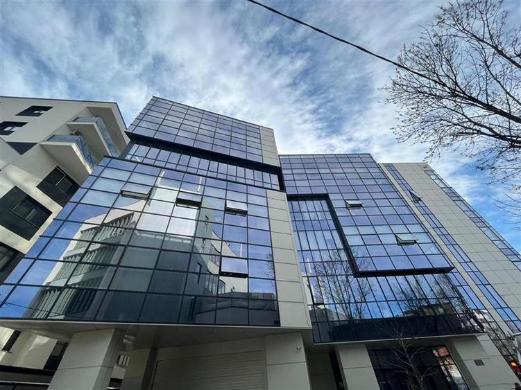 Spatiu de birouri amenajat in Business Center modern -  360 mp