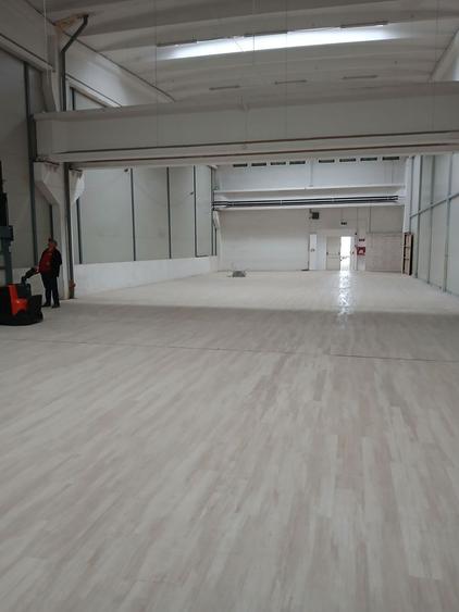 Proprietar, inchiriez spatiu comercial si birouri, 1.774 mp