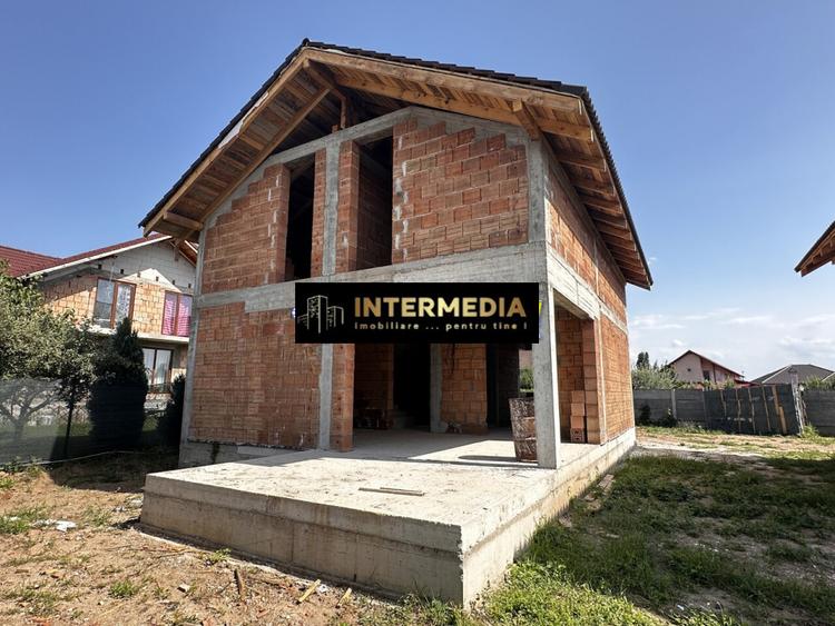 Vanzare Casa Individuala P+M la Rosu cu 345 mp teren si utilitati in Alba Iulia