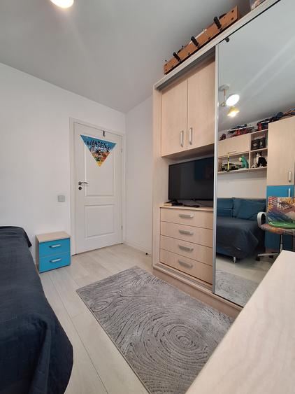 4 camere decomandat Drumul Taberei metrou Râul Doamnei/Valea Ialomiței