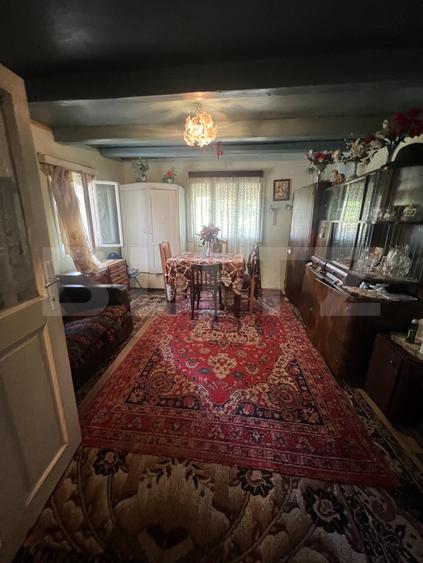 Casa cu 3 camere, 80 mp + 11 arii teren, Localitatea Teaca