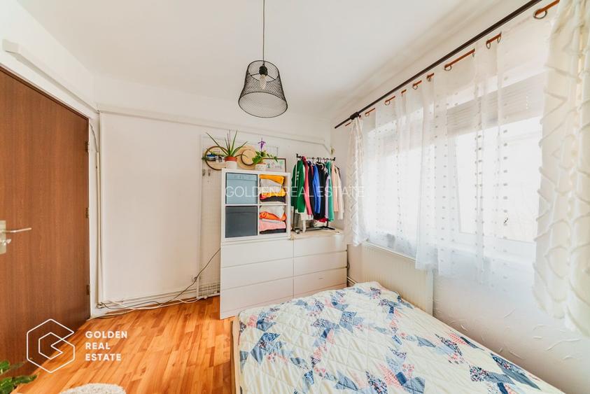 Apartament 4 camere, langa campusul UVVG, decomandat, etaj 3, comision 0% - 11