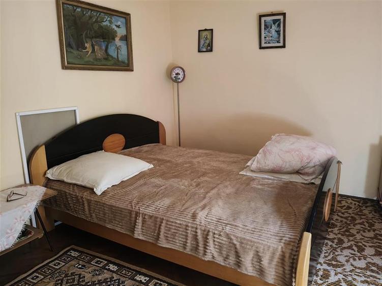 Casa 4 cam Chercea, teren 194 mp, mobilata si utilata