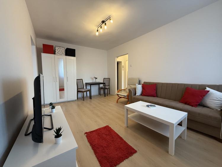 Apartament 2 camere | Renovat | Grivița | metrou | vedere spate