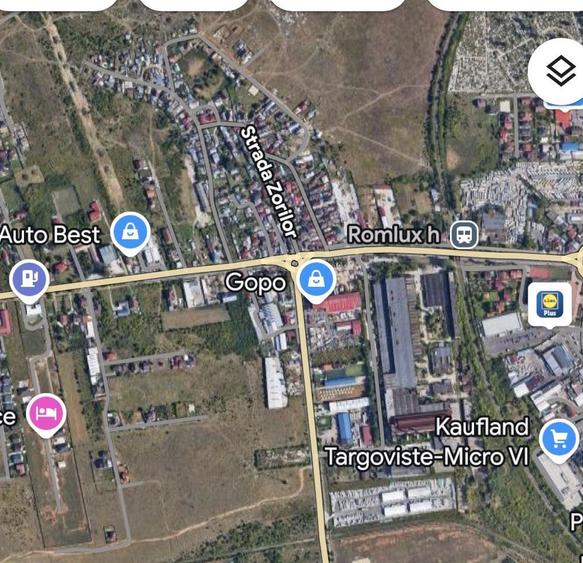 Teren mare dreptunghiular utilități aproape