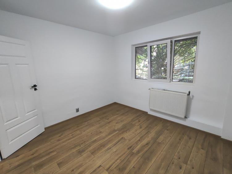 Spatiu comercial | Tineretului | 4 camere | Decomandat | Centrala | AC