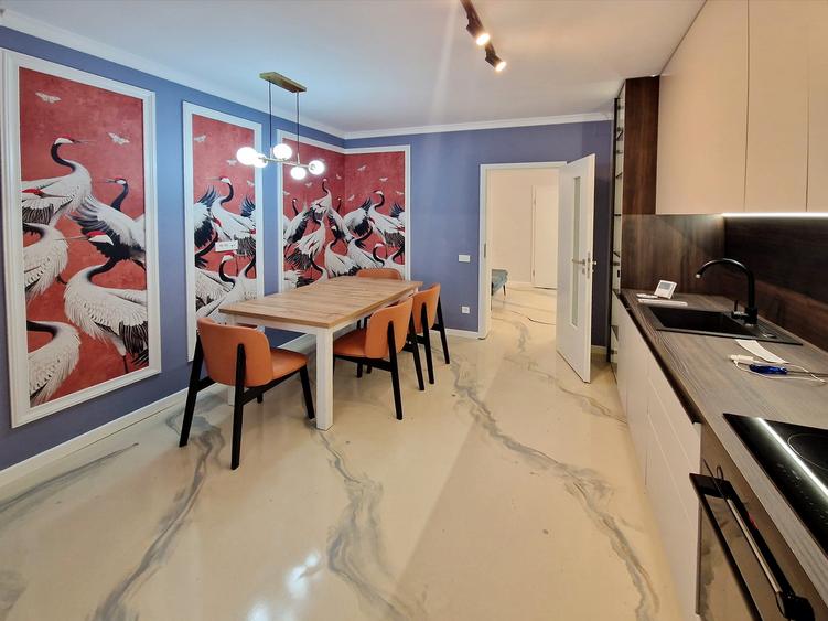 Apartament 3 Camere Lux Zona Desebita Centrul Cetate