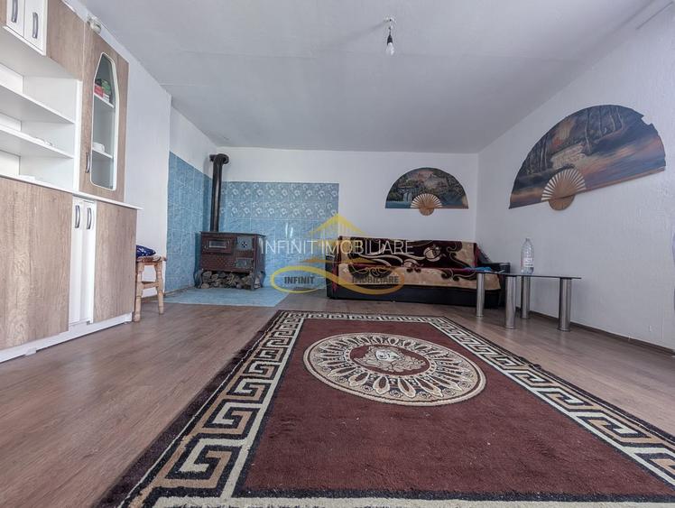 Casă de vânzare – Bacău, zona URA - 5