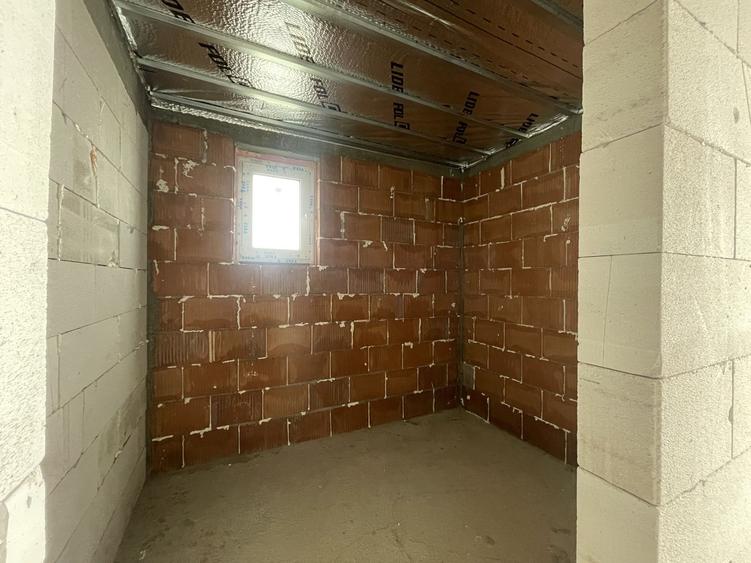 CASA LA ROȘU 220 MP | ZONA RETRASA CU VEDERE PANORAMICA| MARGINEA