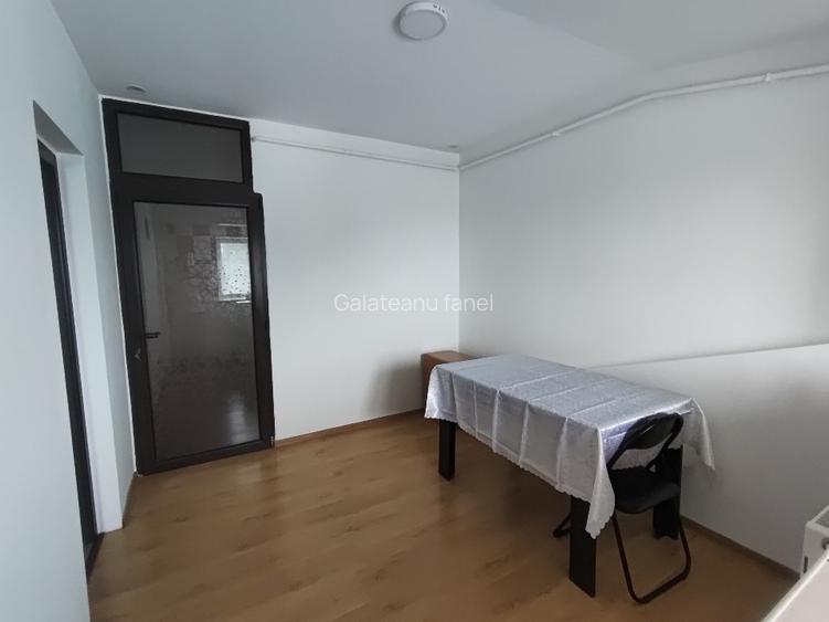 Vând apartament 2 camere in spate hotel Kristall - 3